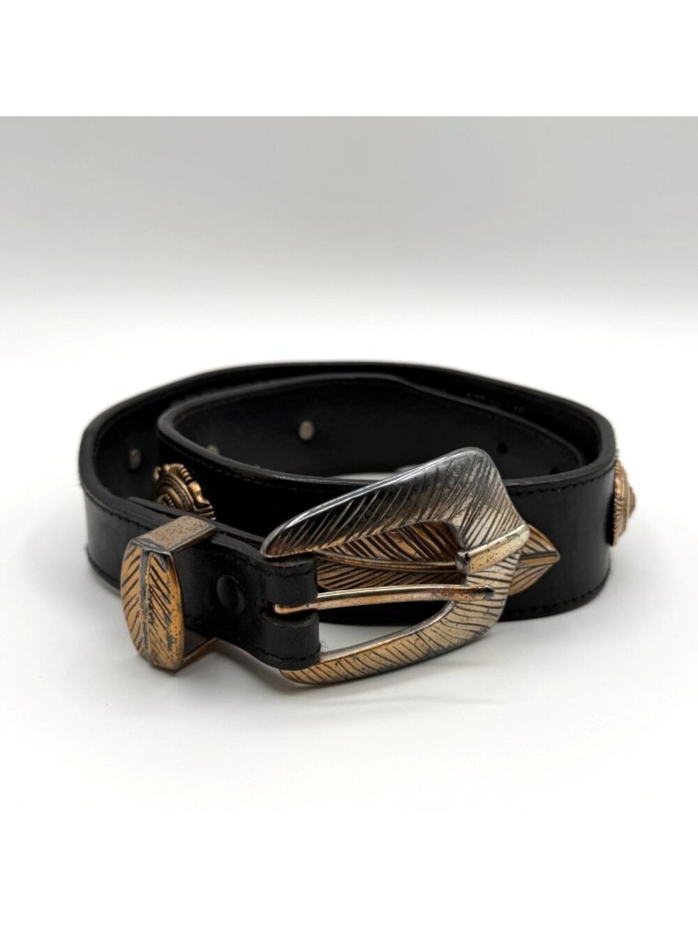 Vntg Resistol Black Southwestern Genuine Full Grain Leather Concho Belt Size 30